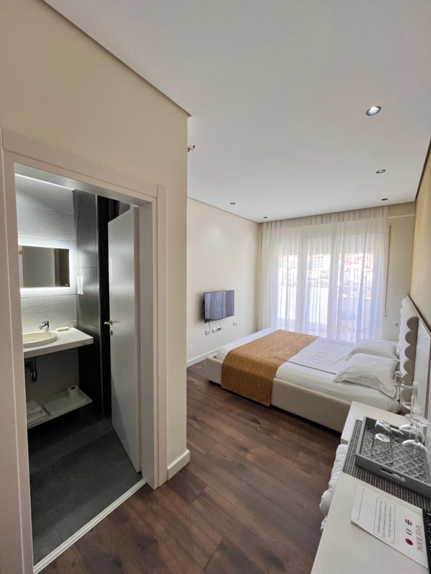 Maxi Room Vlore Exterior photo