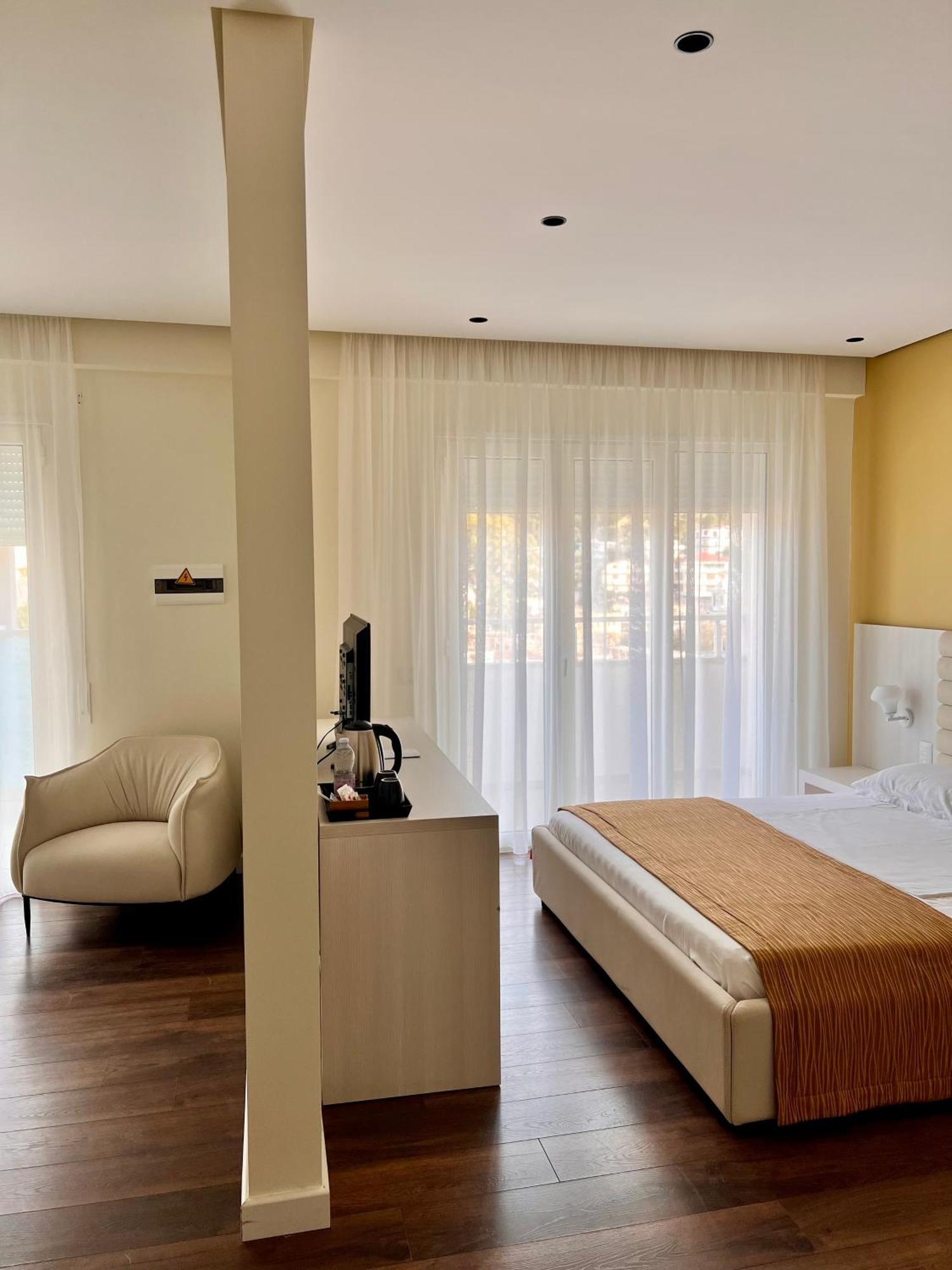Maxi Room Vlore Exterior photo