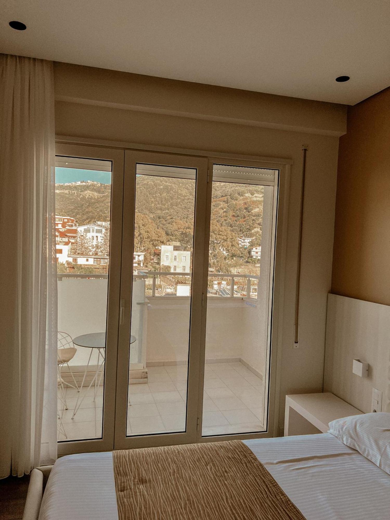 Maxi Room Vlore Exterior photo