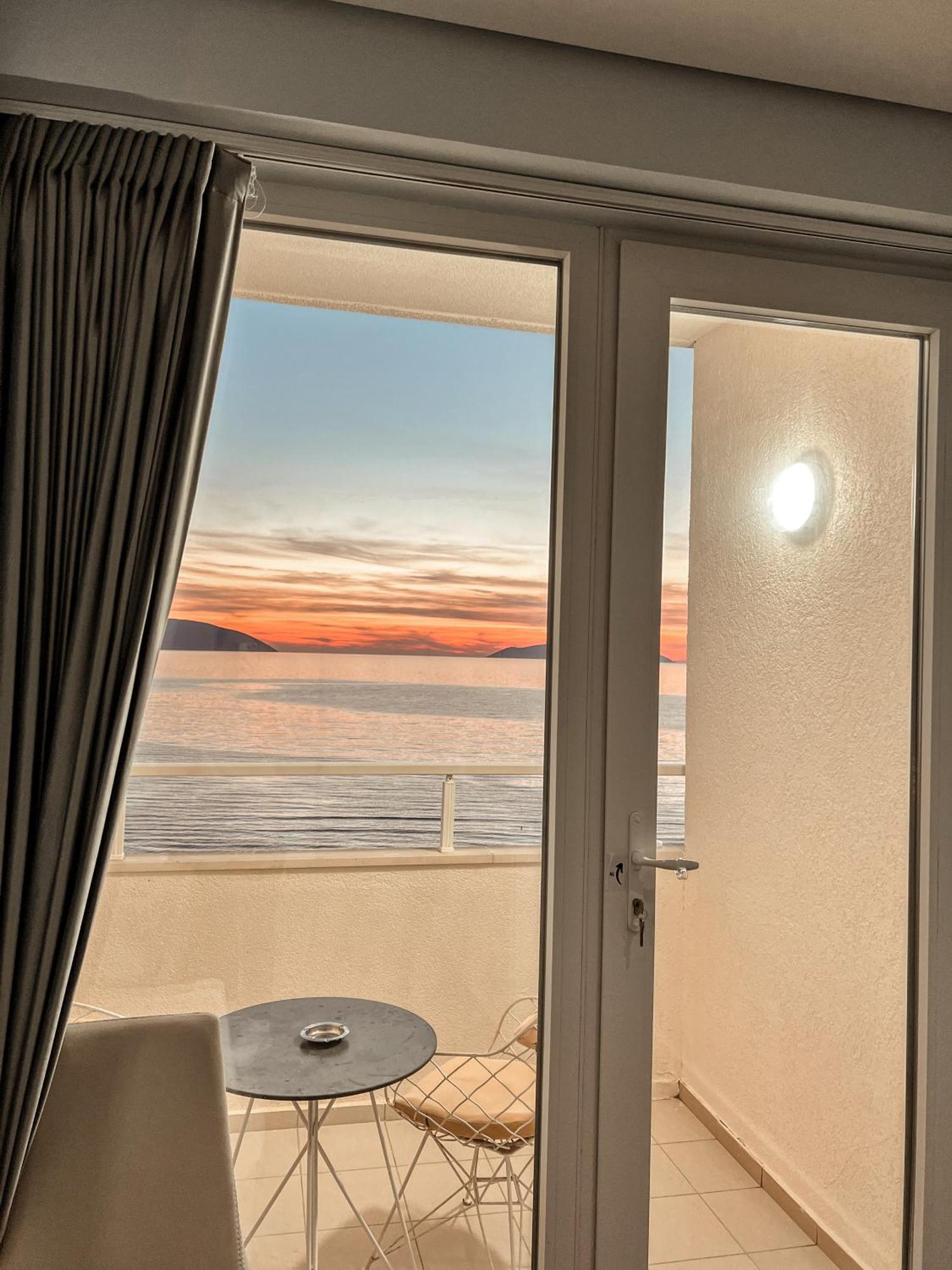 Maxi Room Vlore Exterior photo